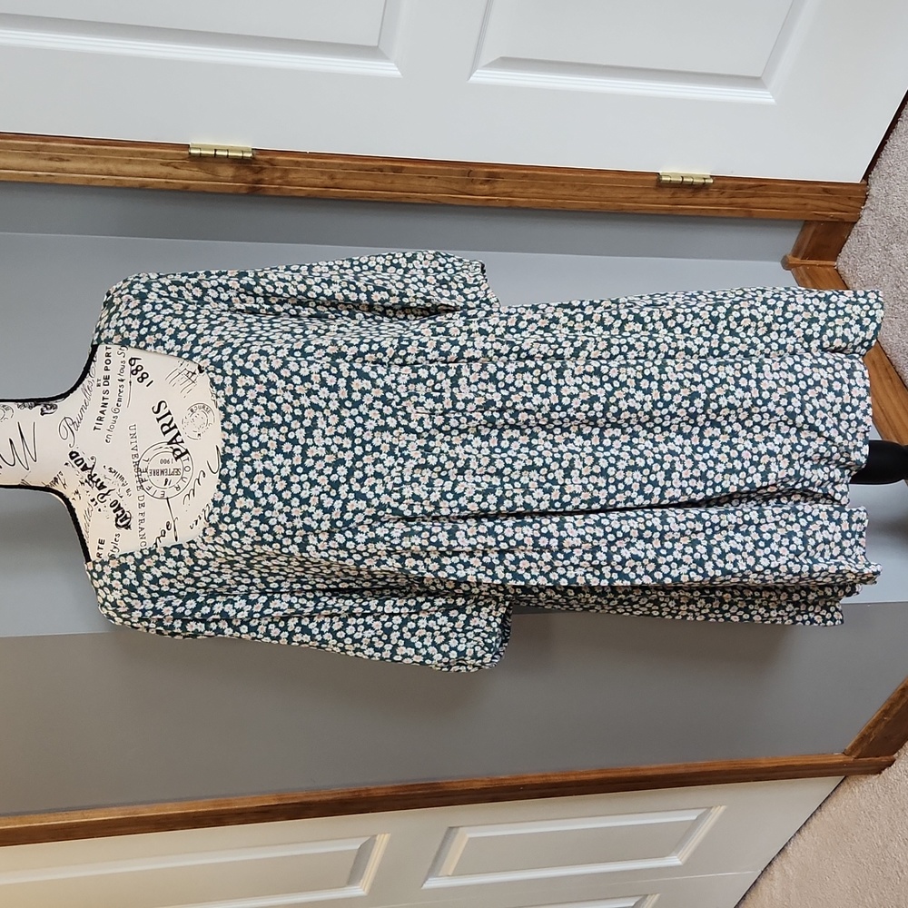 NWT American Eagle Outfitters Green Floral Dress, size Large